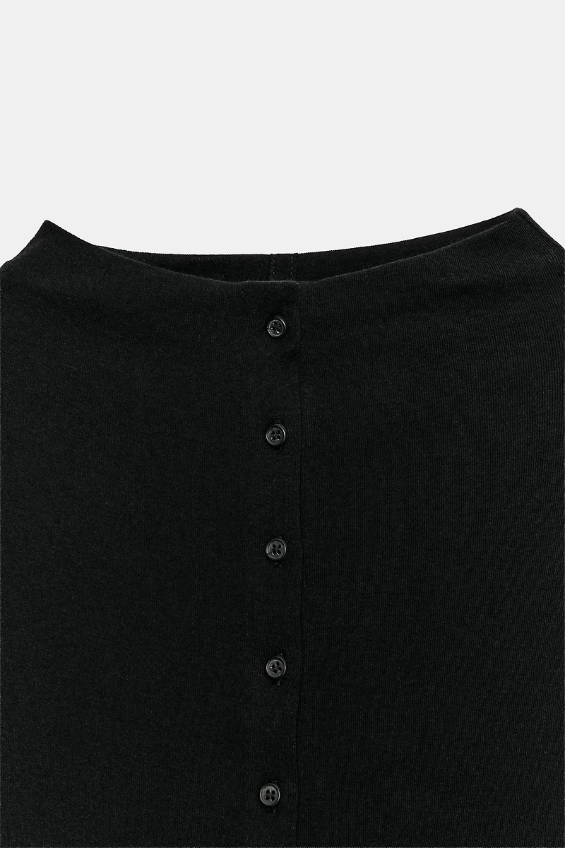 BUTTONED HIGH NECK T-SHIRT