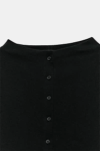 BUTTONED HIGH NECK T-SHIRT
