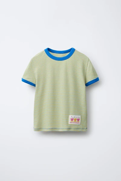 T-SHIRT À RAYURES COL EN CONTRASTE