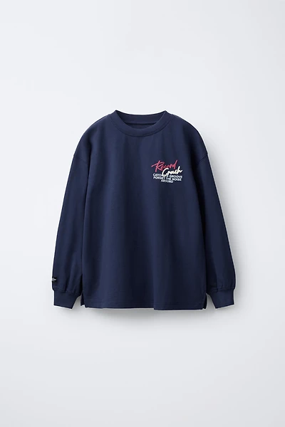 EMBOSSED PRINT T-SHIRT