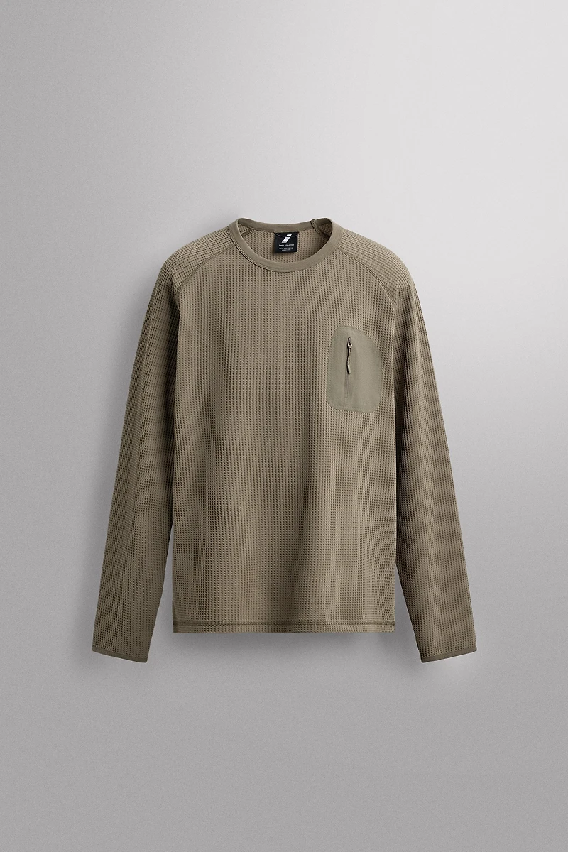 WAFFLE TEXTURED POCKET T-SHIRT