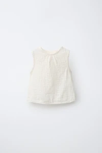 TEXTURED LACE BLOUSE