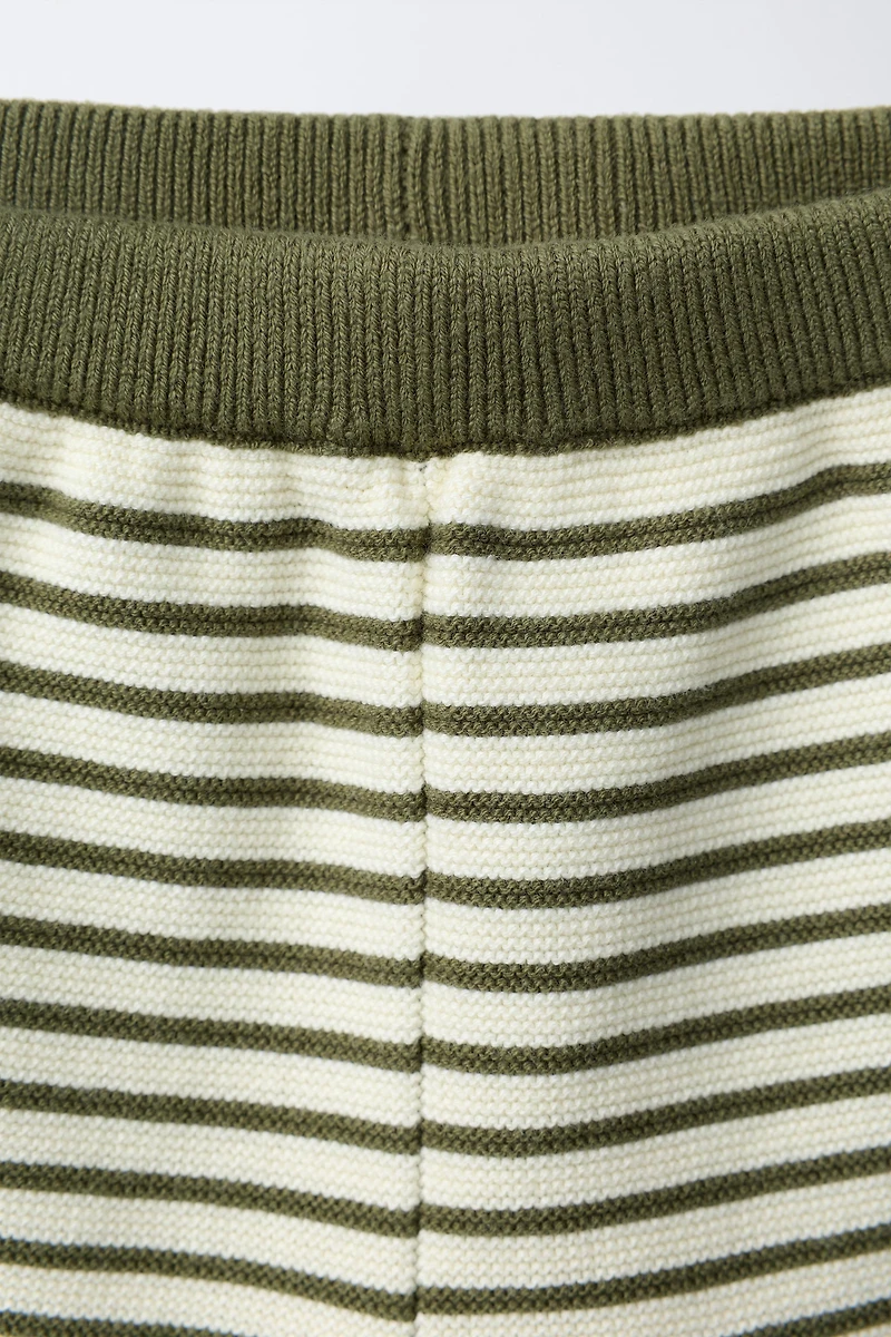 STRIPED KNIT SHORTS