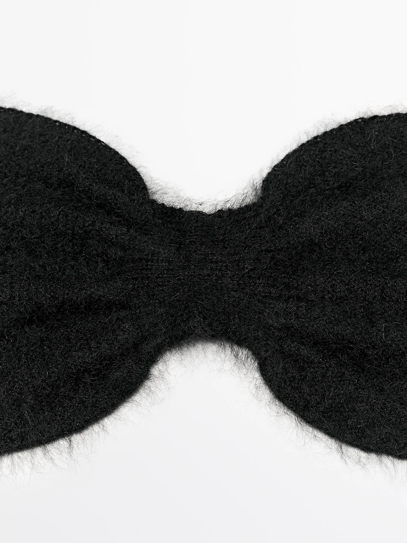 100% cashmere knit tie with bow