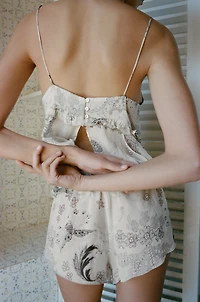 RUFFLED PRINT SHORTS