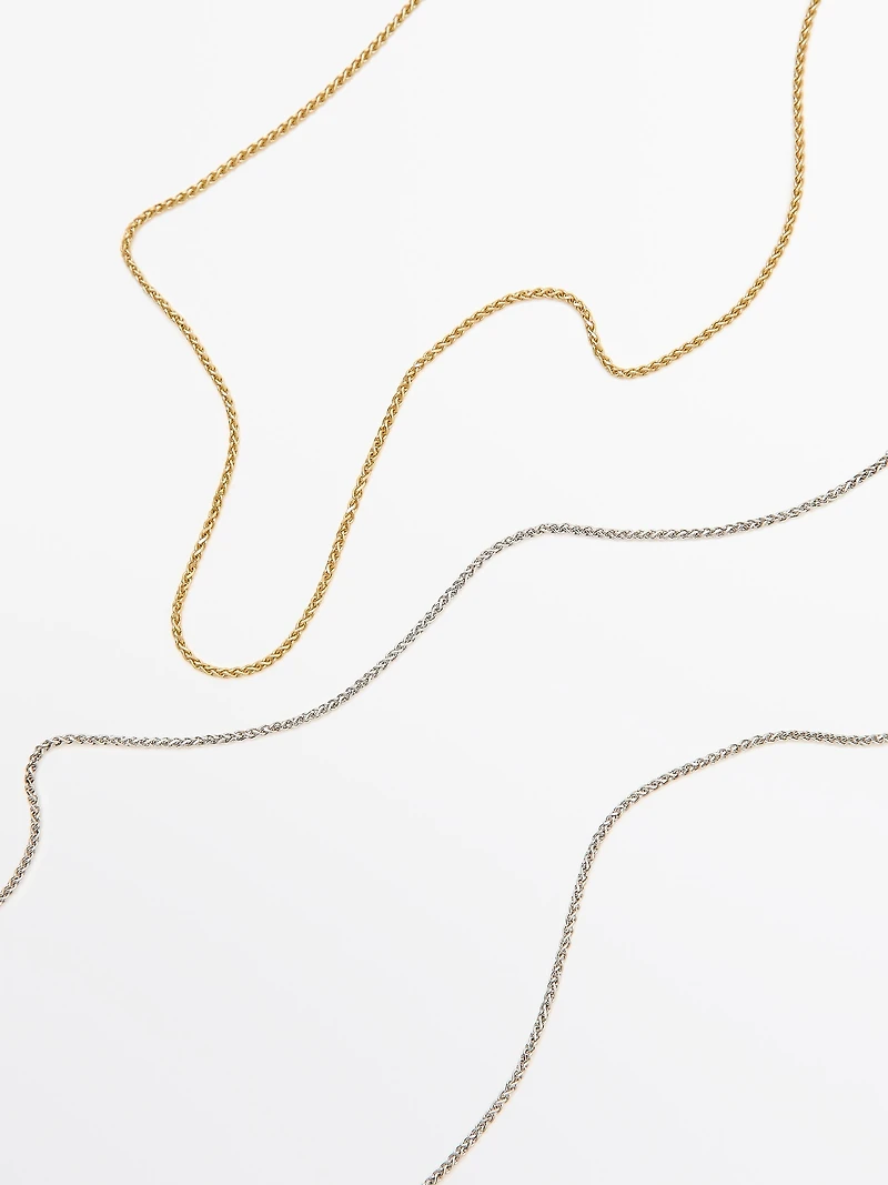 Pack of thin chains