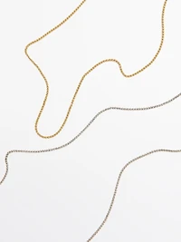 Pack of thin chains