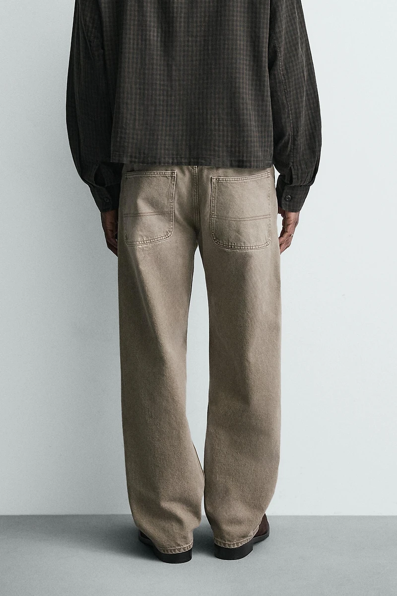 LOOSE FIT JEANS