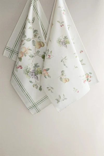 PACK OF COTTON FLORAL TEA TOWELS (PACK OF 2)