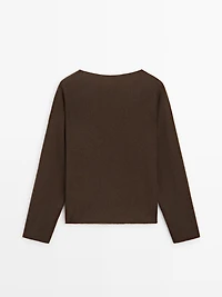 Boat neck knit sweater