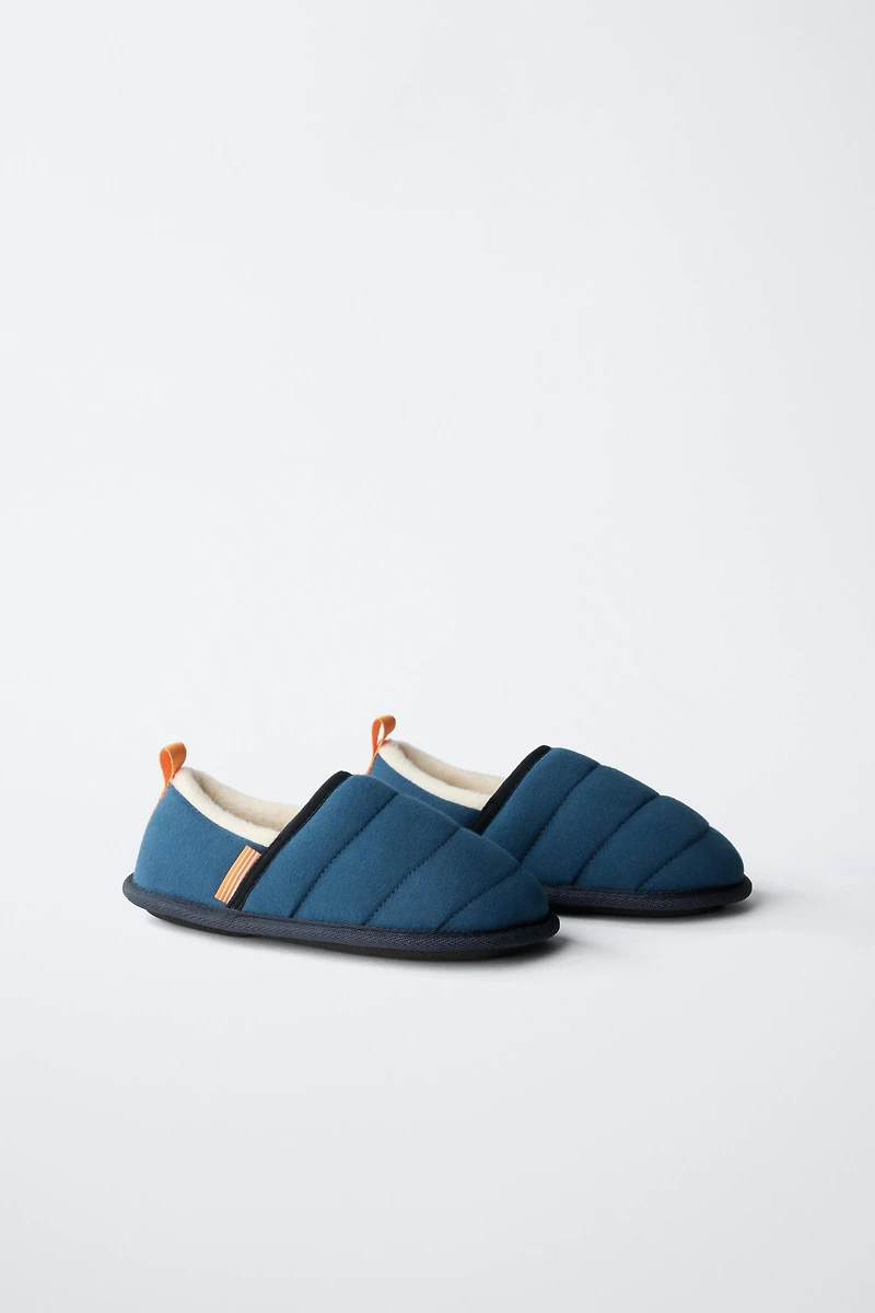 DETAIL HOME SLIPPERS