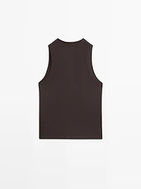 100% cotton V-neck T-shirt