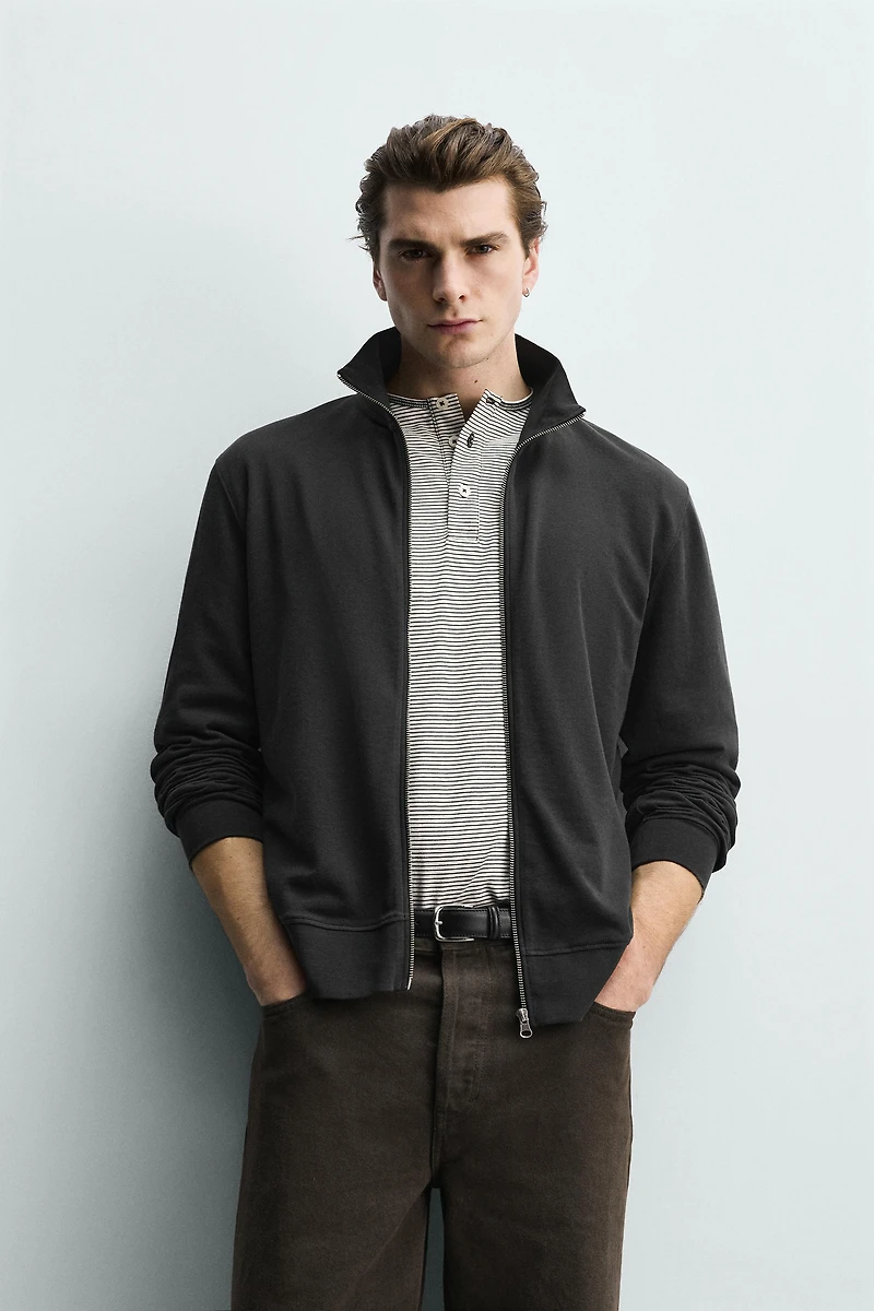 REGULAR FIT ZIP SWEATSHIRT