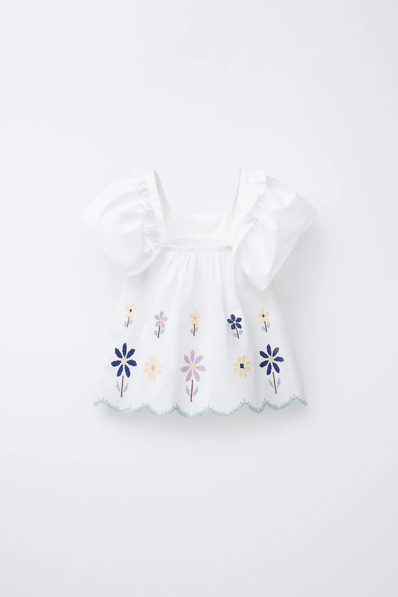 CROSS-STITCH FLORAL TOP