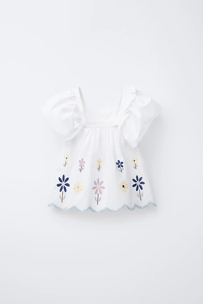 CROSS-STITCH FLORAL TOP