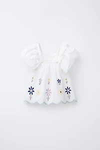 CROSS-STITCH FLORAL TOP