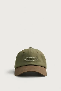 CONTRAST EMBROIDERED TEXT CAP
