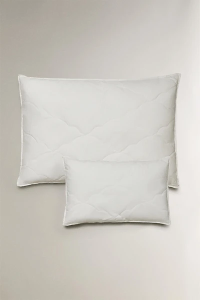 KIDS' SOFT-TOUCH FIBER PILLOW