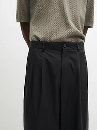 Cotton trousers with double darts