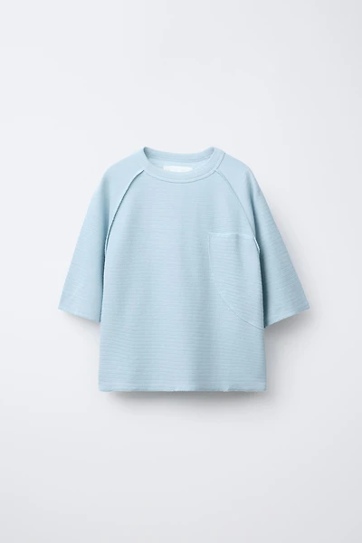 TEXTURED POCKET T-SHIRT