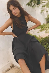 FLOWY MAXI DRESS