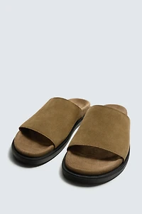 SANDALES EN CUIR
