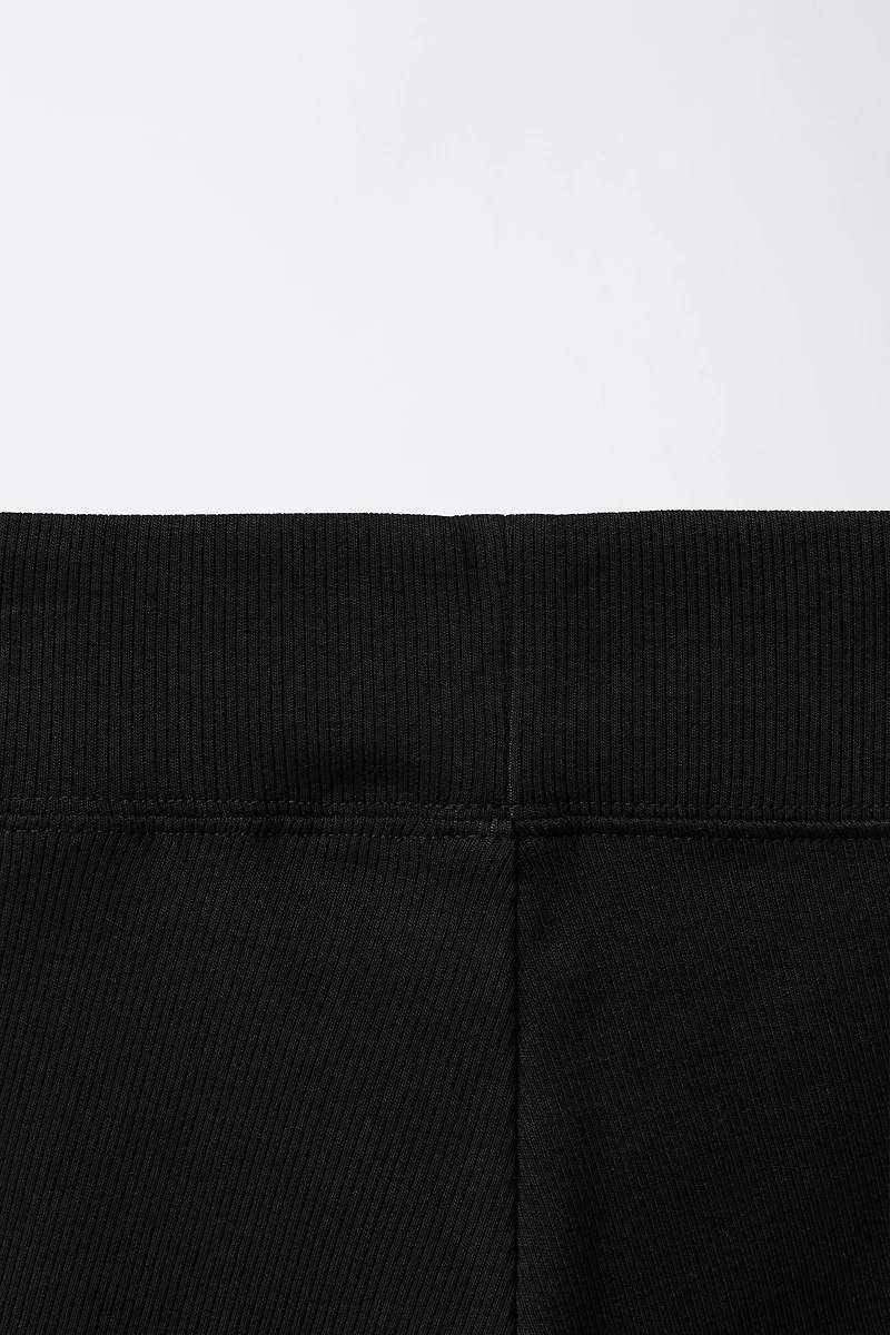 SHORT RIBBED LEGGINGS
