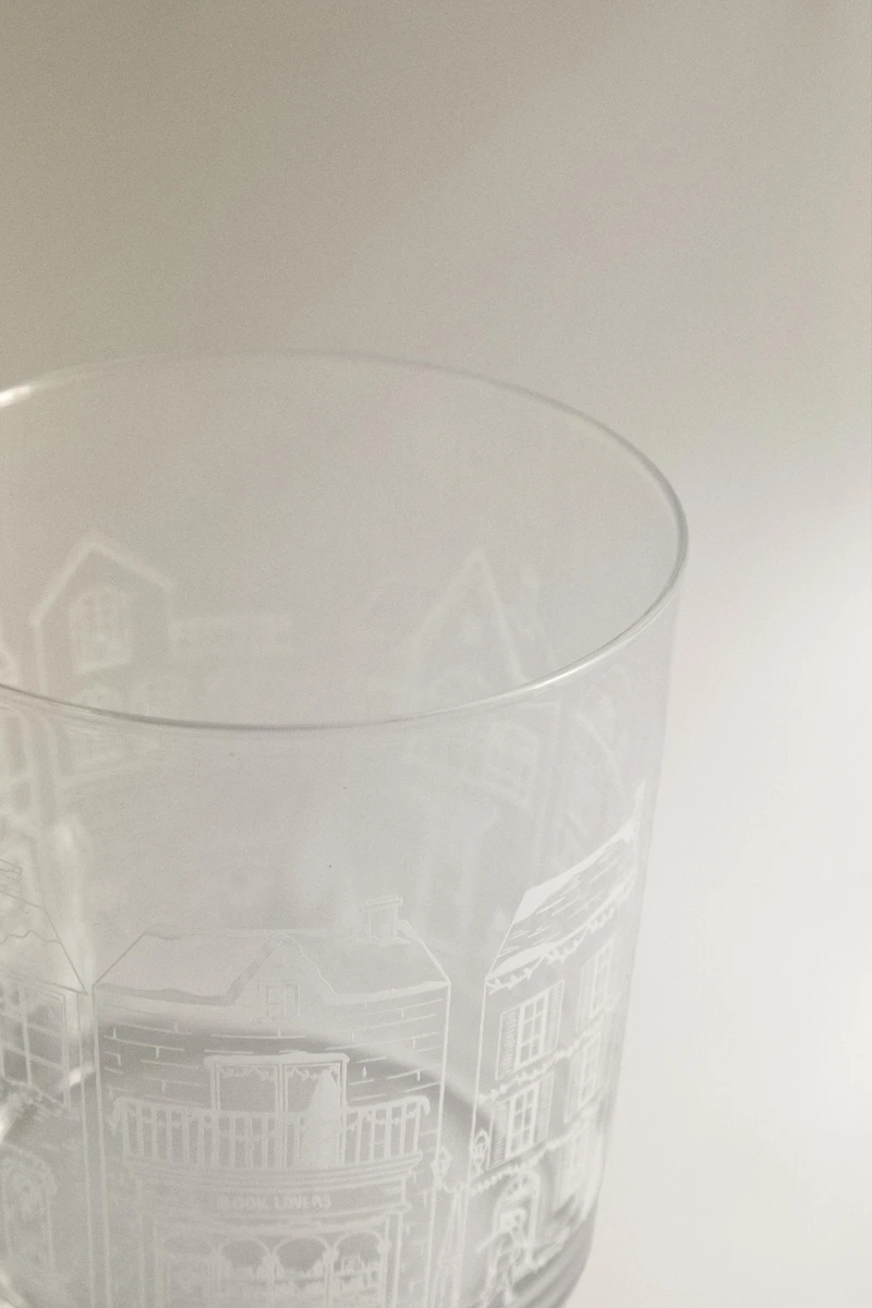 CHRISTMAS GLASS TUMBLER WITH HOUSE PRINT