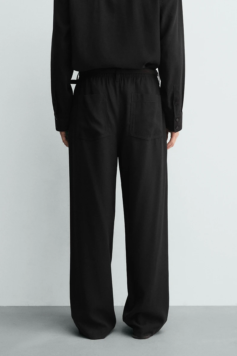 FLOWY RELAXED FIT PANTS