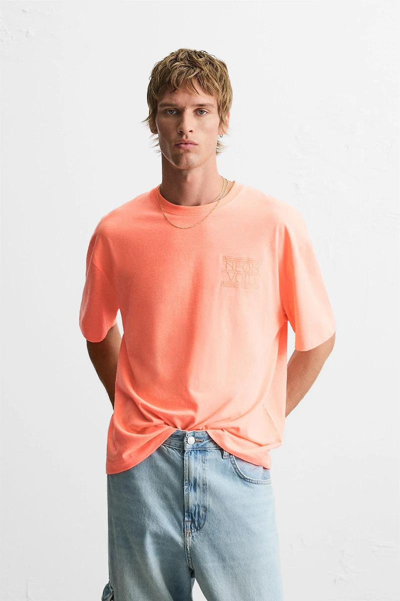 EMBROIDERED TEXT T-SHIRT