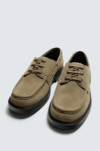 LEATHER DRESS DECK SHOES