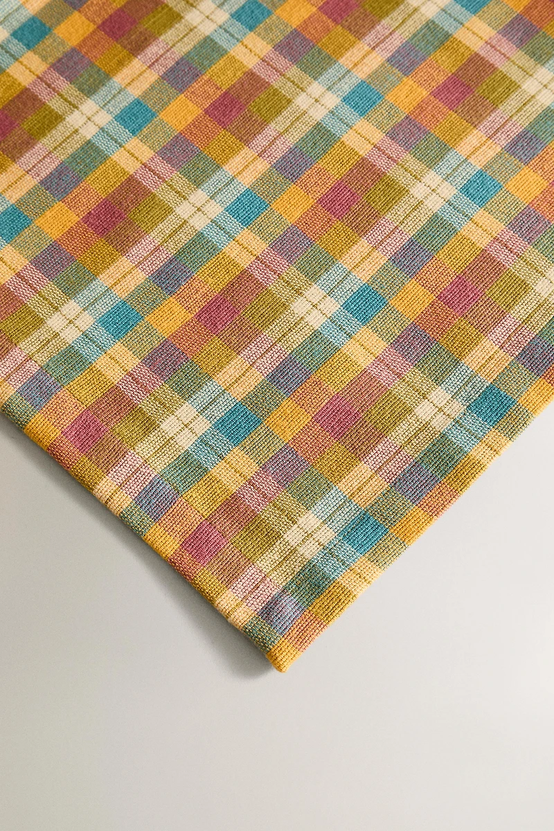 DYED THREAD TABLECLOTH
