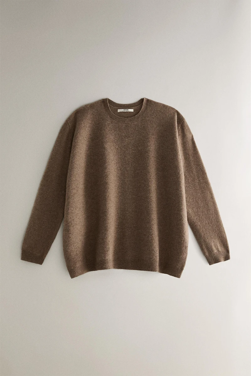 CASHMERE SWEATER