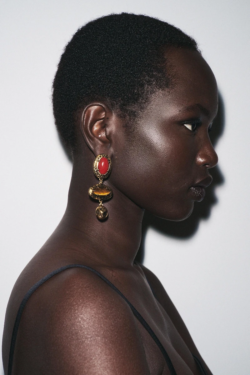 BOUCLES D'OREILLES TEXTURÉES AVEC PIERRES