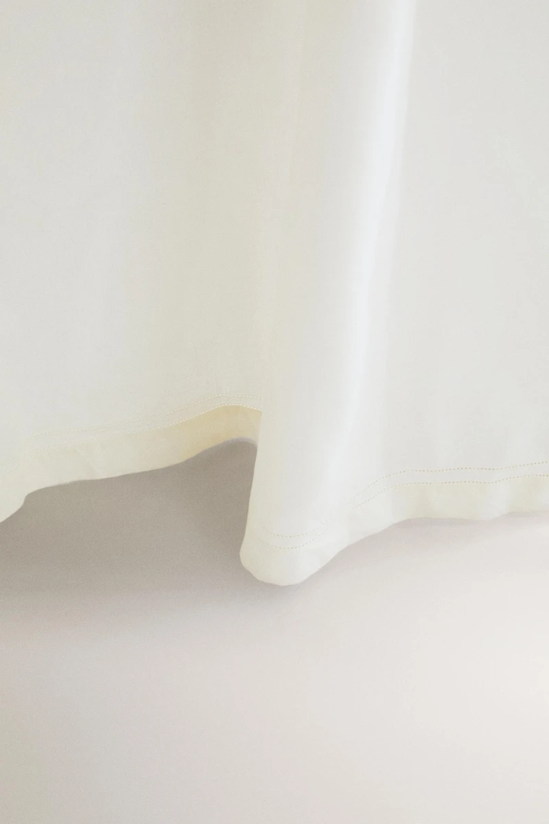 EMBROIDERED LINEN AND COTTON SHOWER CURTAIN
