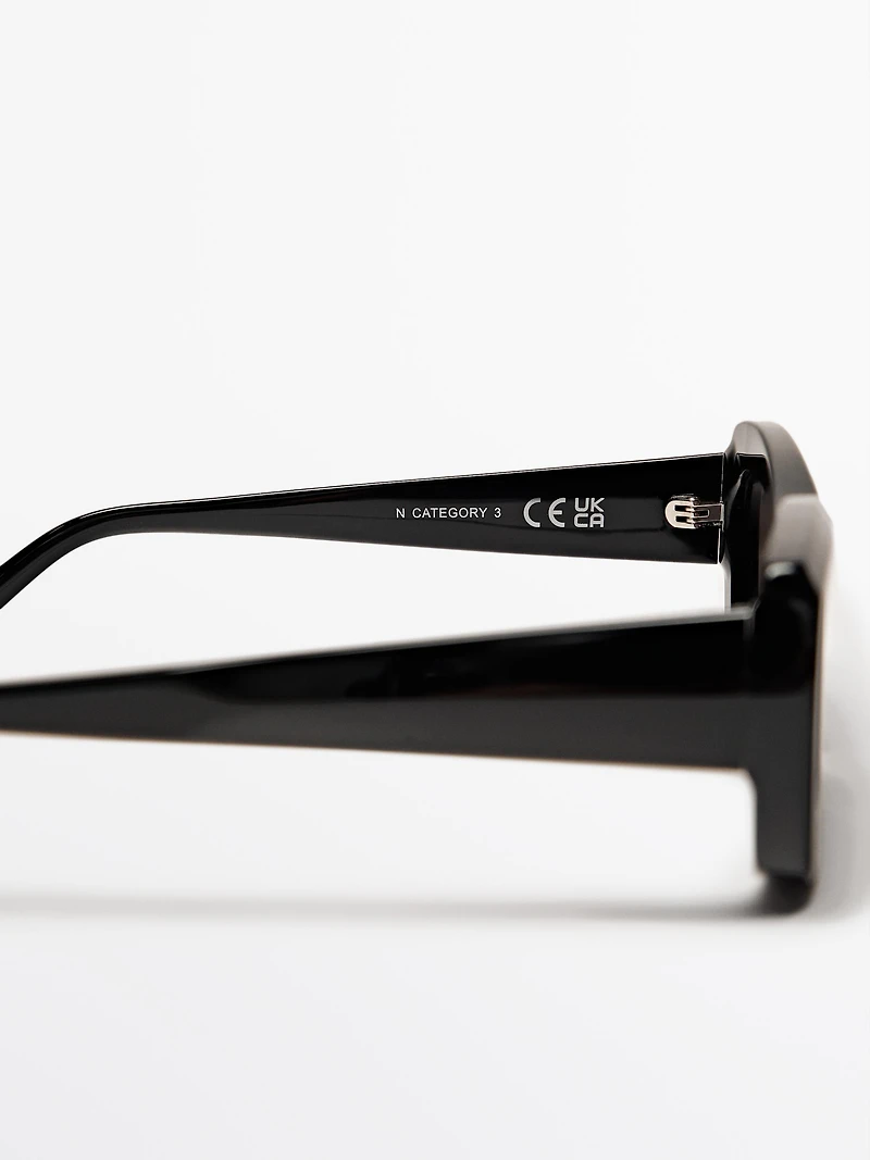 Rectangular sunglasses