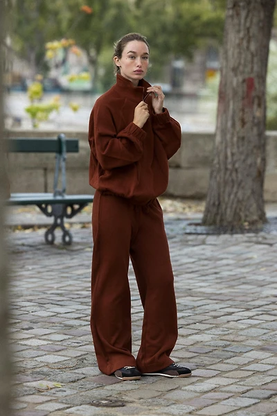 SOFT STRAIGHT LEG PANTS