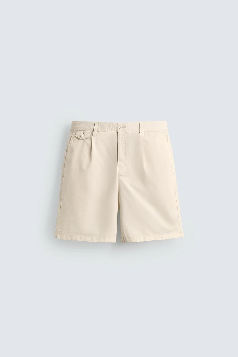 SHORT REGULAR FIT AVEC PLIS