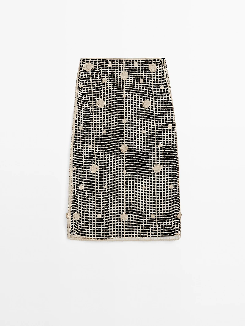 Midi skirt with floral embroidery