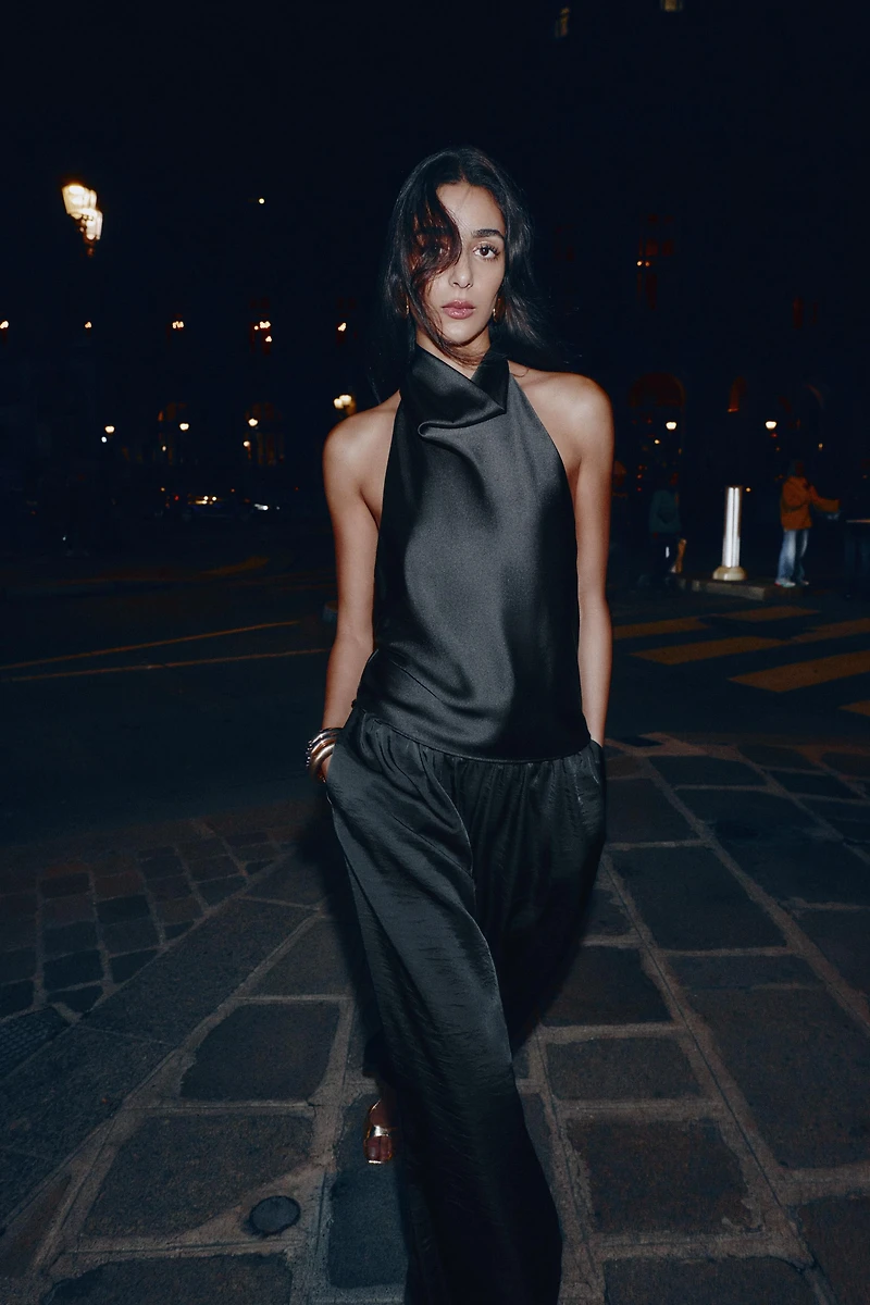 SATIN EFFECT HALTER TOP