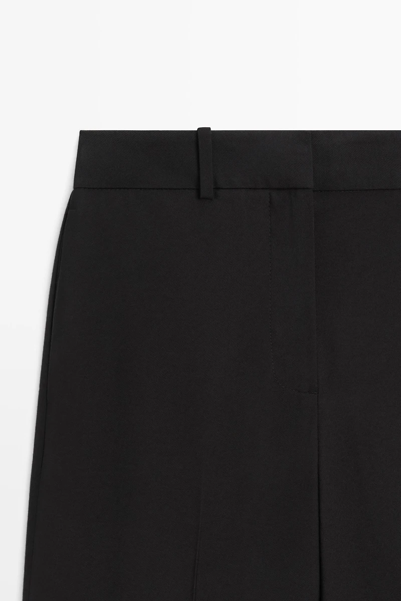 Flowing straight-leg pants