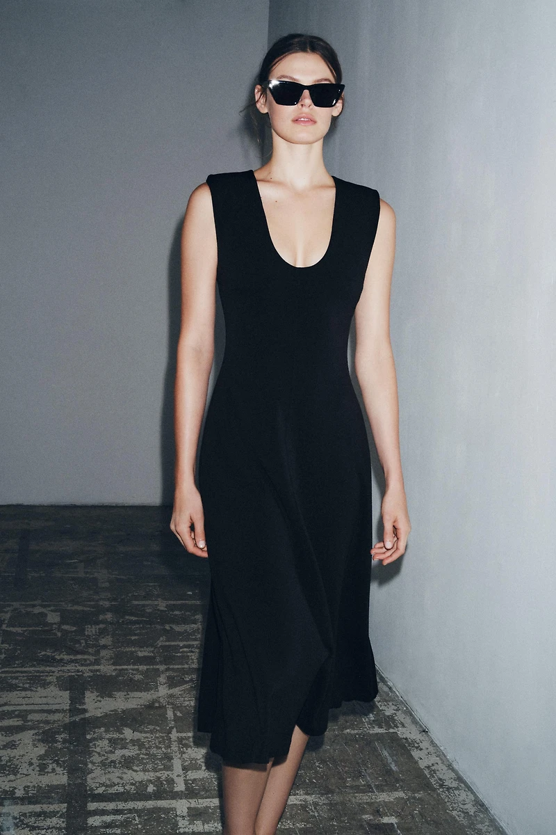 CREPE MIDI DRESS
