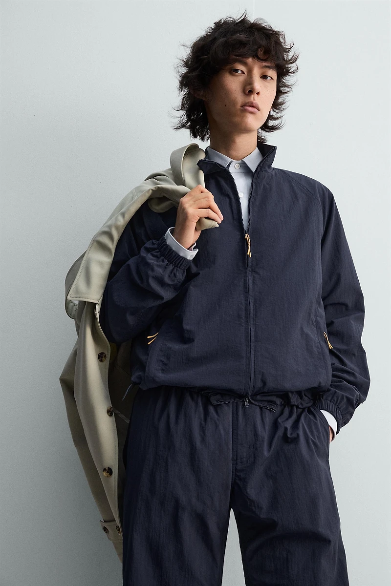 LIGHTWEIGHT TECHNICAL JACKET