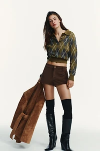 PULL EN MAILLE À LOSANGES