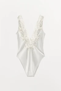 SATIN EFFECT EMBROIDERY LACE BODYSUIT