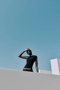DRAPED HARDWARE TOP