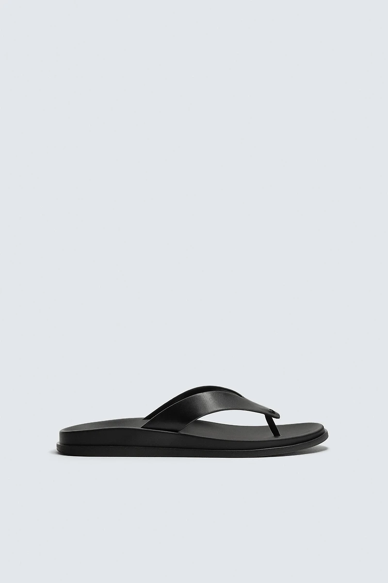 STRAPPY SANDALS