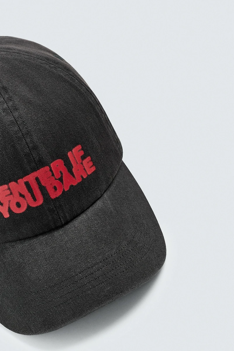 WASHED PRINTED TEXT CAP