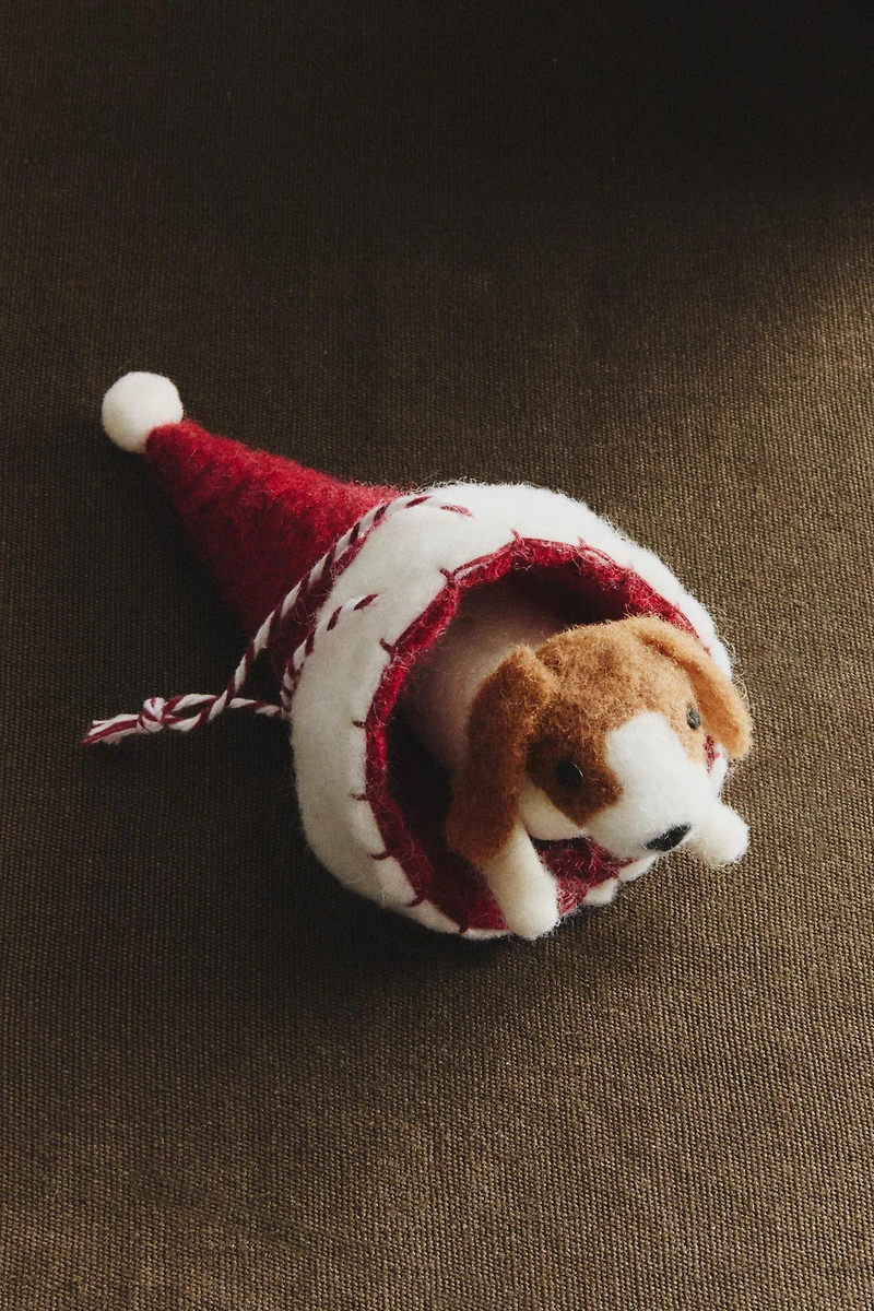 FELT DOG CHRISTMAS TREE ORNAMENT