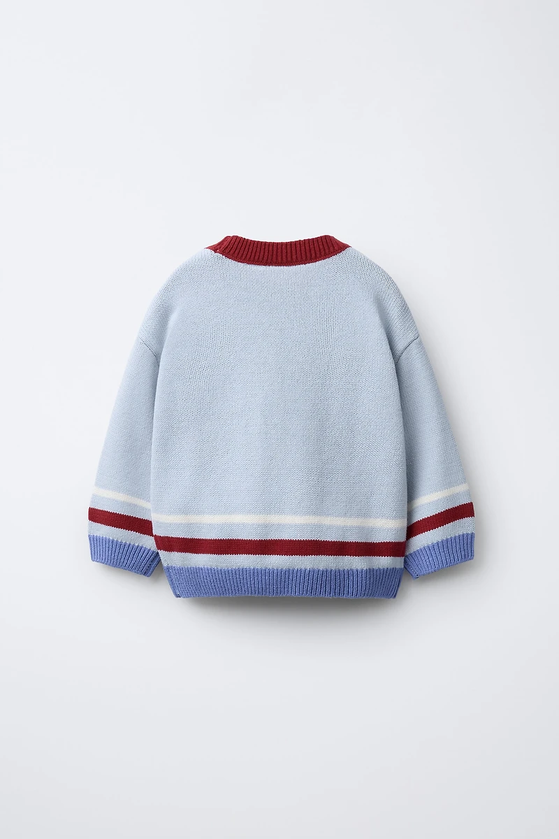 PULL EN MAILLE BRODÉ